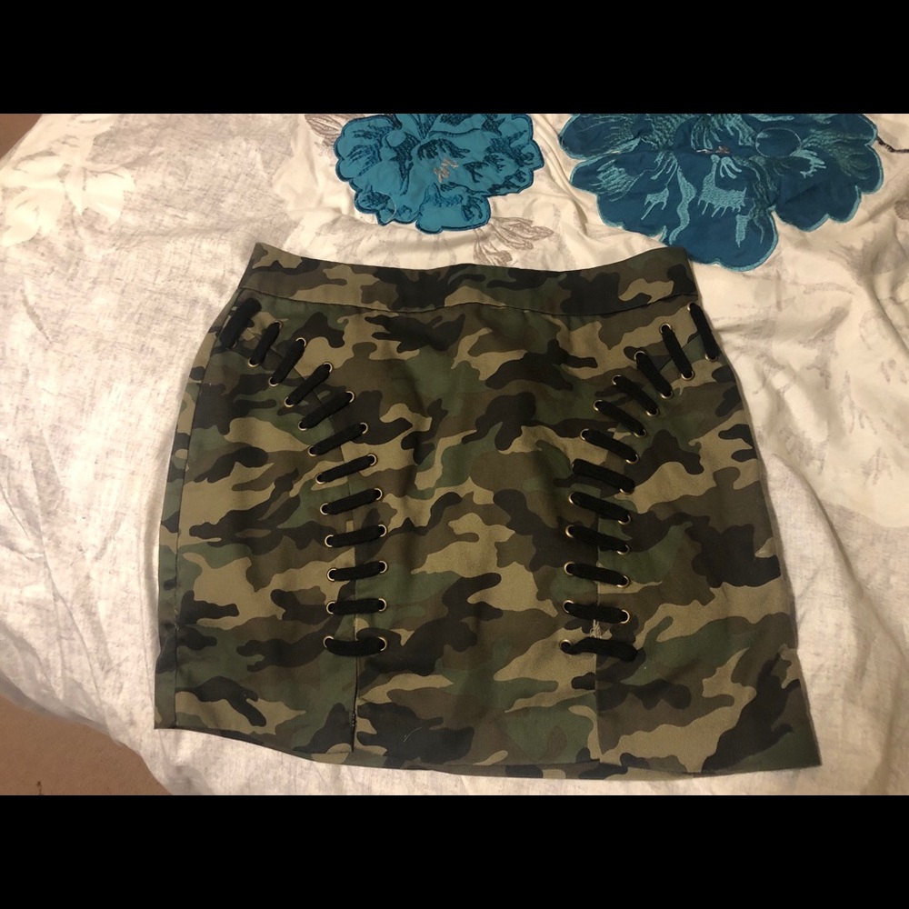 Camo skirt